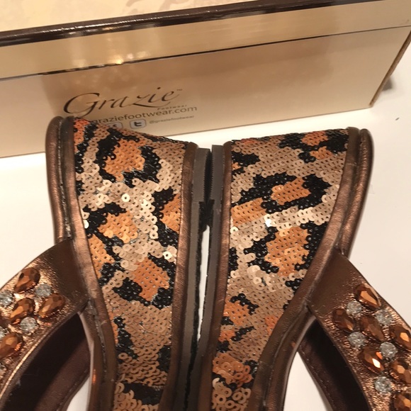 Grazie Shoes Nwt Grazie Bronze Dazzle Wedge Thong Bling 6 Poshmark